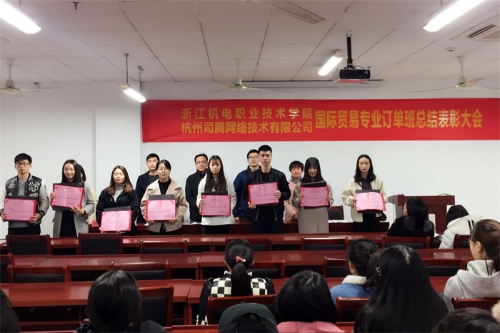 QQ图片20171214131602.jpg QQ图片20171214131602.jpg