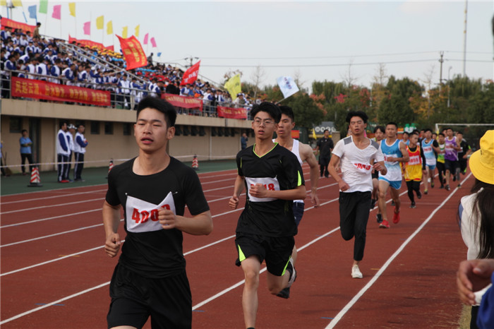 跑步.jpg 跑步.jpg